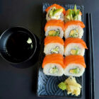 <span style="color: red;">S4.</span> Avocado, Gurke, Frischkäse (oben Lachs)